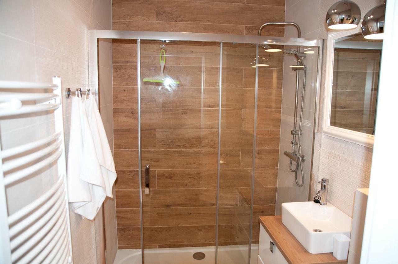 Apartament Ikar - 2 Pokojowy Przy Morzu Z Wlasnym Ogrodkiem Pobierowo Luaran gambar