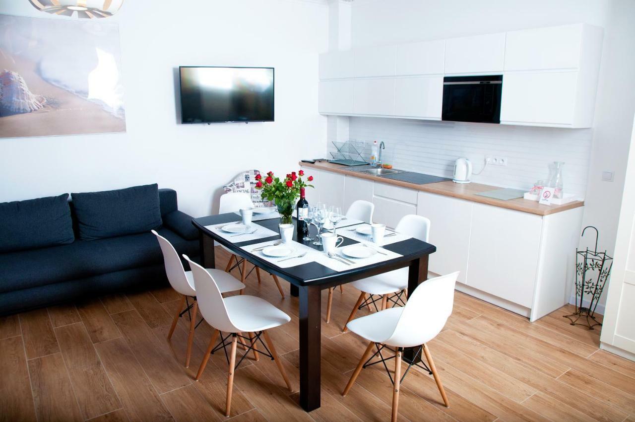 Apartament Ikar - 2 Pokojowy Przy Morzu Z Wlasnym Ogrodkiem Pobierowo Luaran gambar